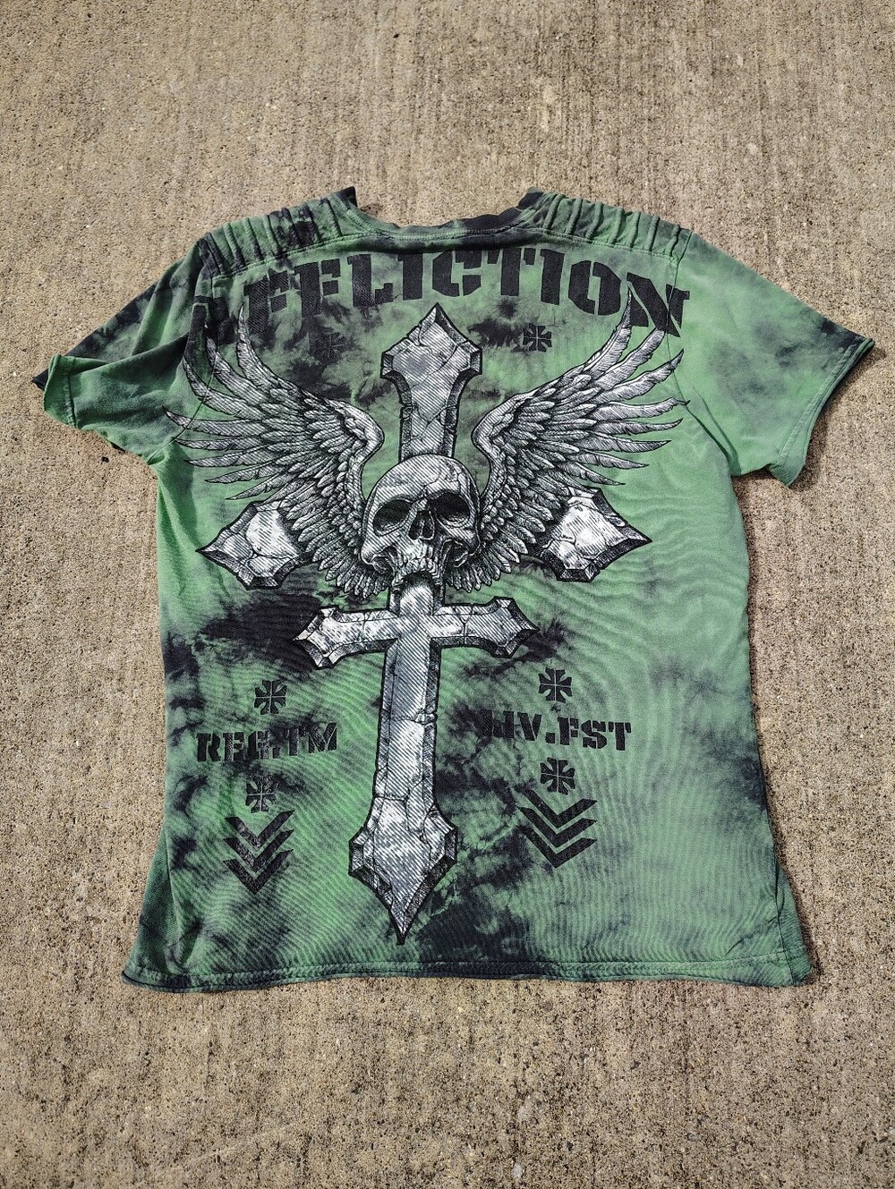 Vintage Affliction T Shirt Mens Medium Green Skull Wings Cross Y2K Gothic Grunge